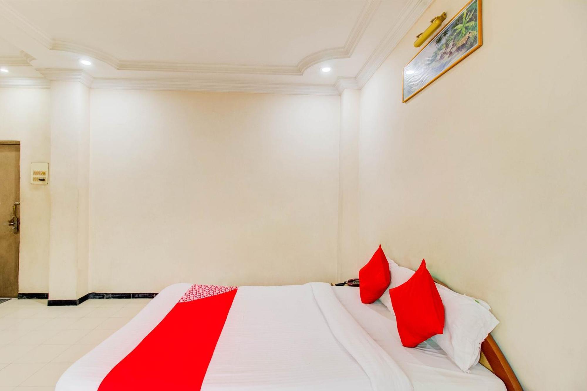 Hotel O Sri Jai Palace Nashik Esterno foto