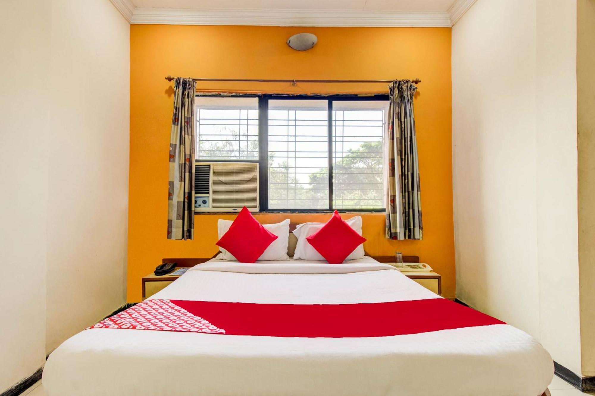 Hotel O Sri Jai Palace Nashik Esterno foto