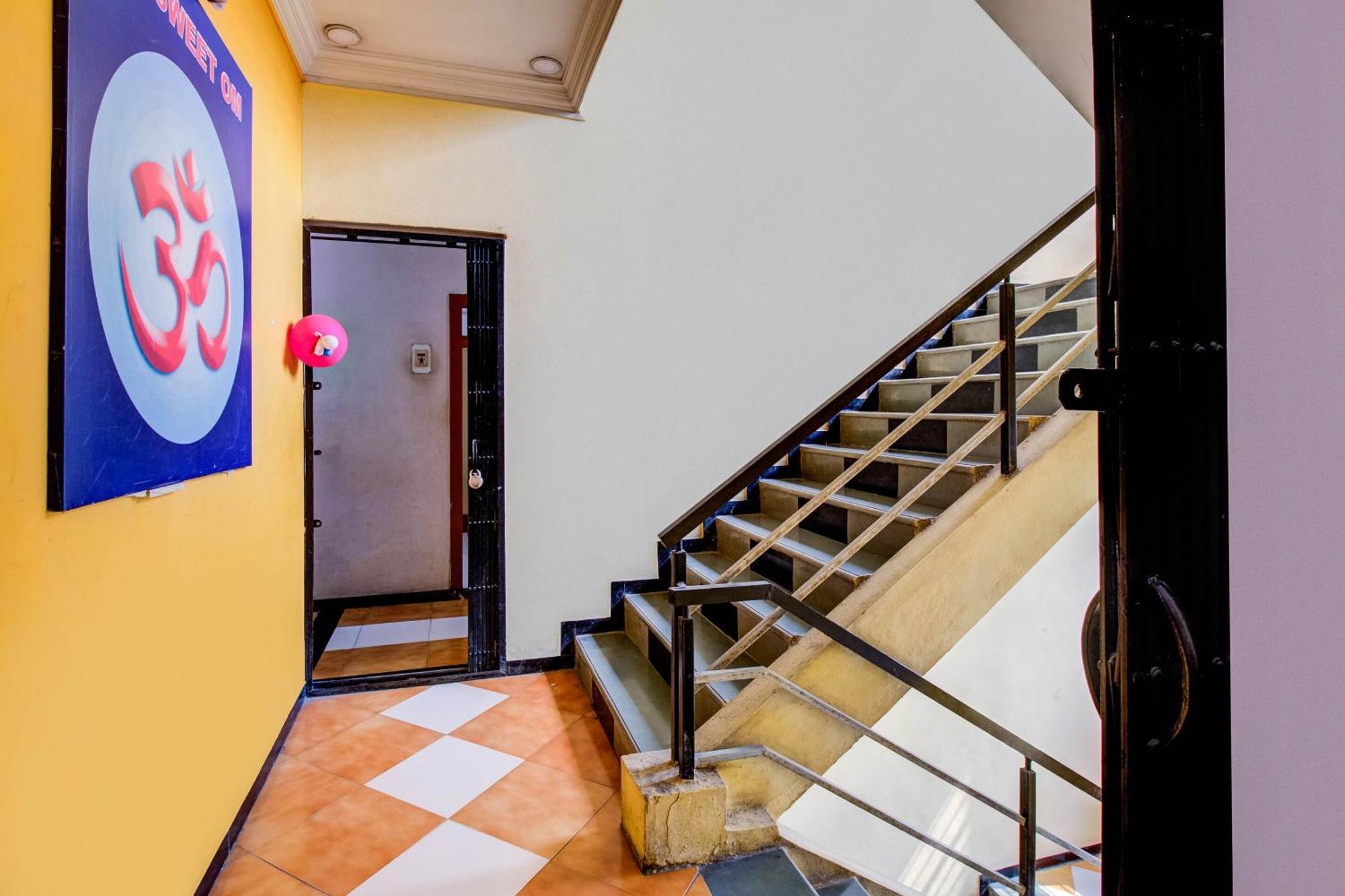 Hotel O Sri Jai Palace Nashik Esterno foto