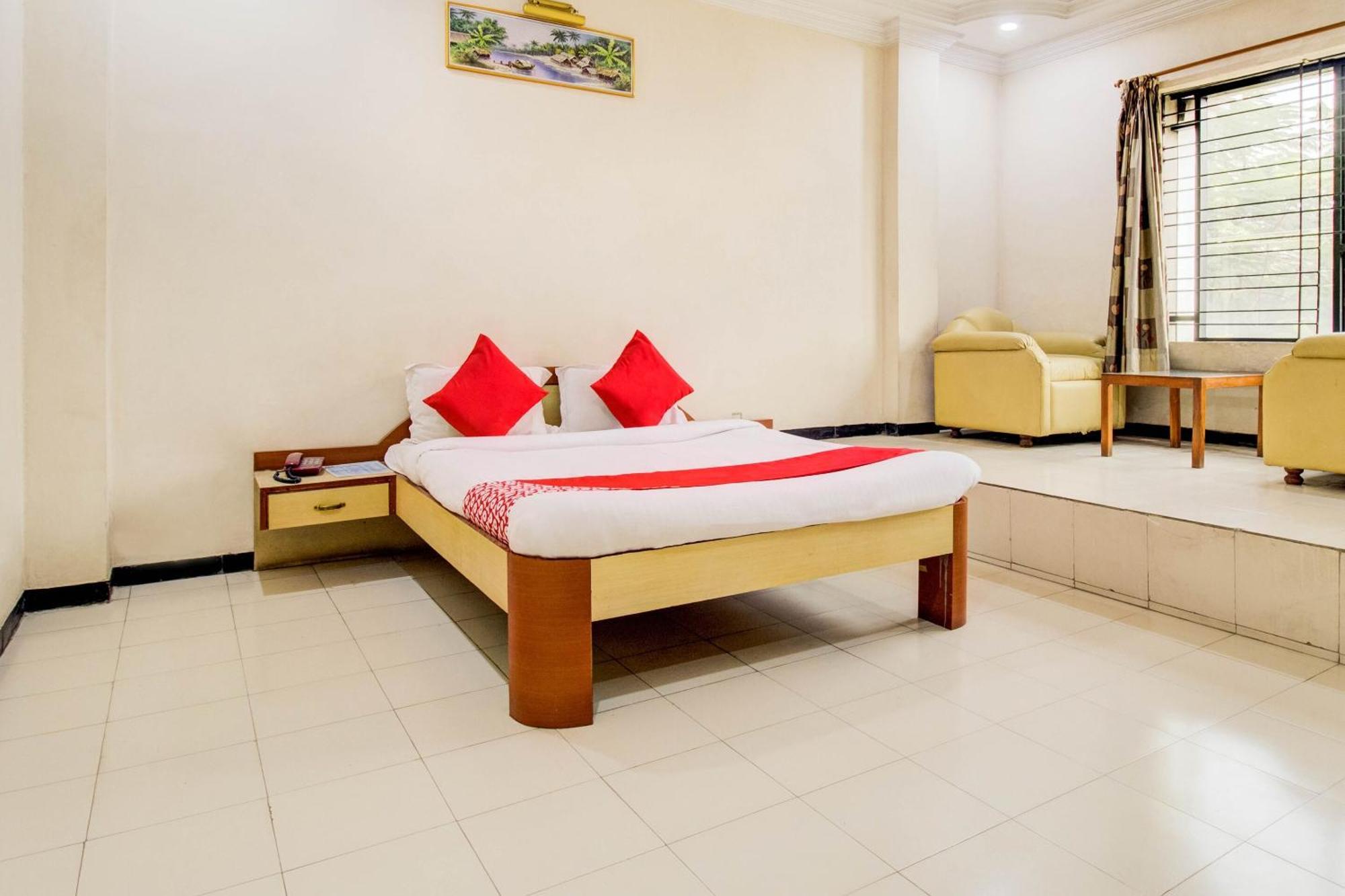 Hotel O Sri Jai Palace Nashik Esterno foto